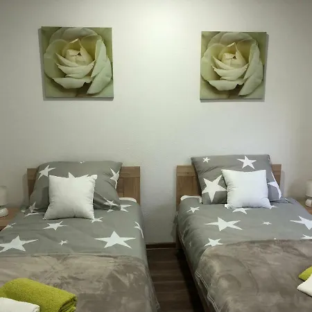 Apartman Danijela Otocac Exterior photo